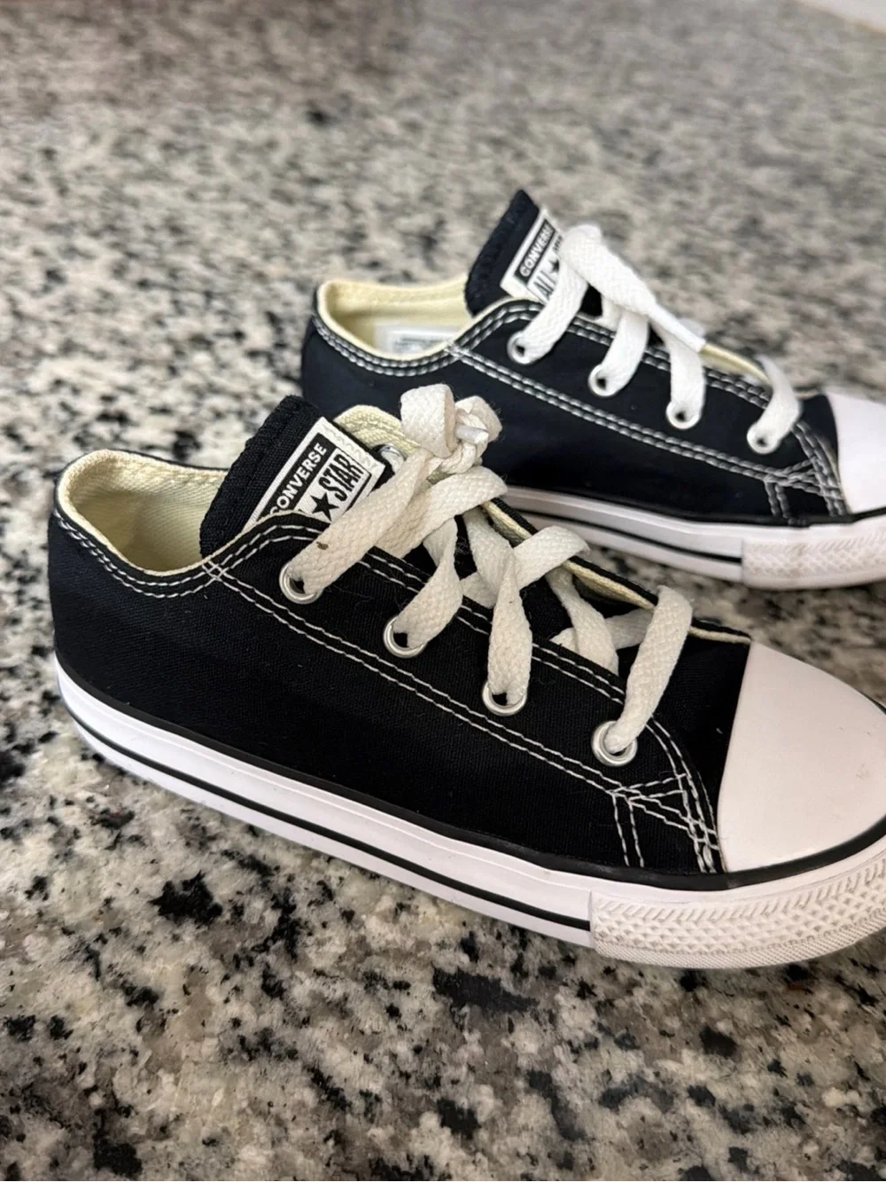 Converse Kids Chuck Taylor All Star Low Top Black Little Kid Size 10 Sneakers